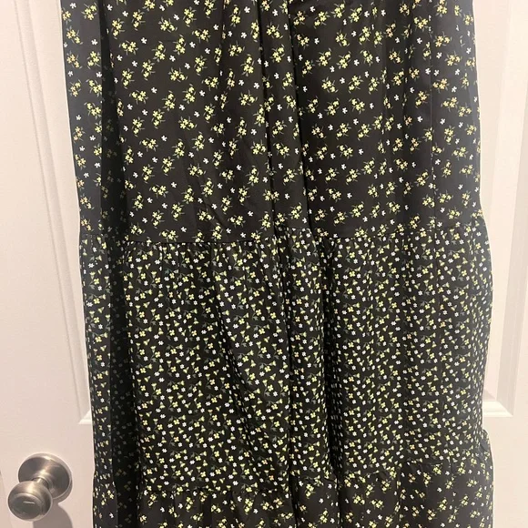 BloomChic Black and White Floral Maxi Dress - Picture 3 of 4